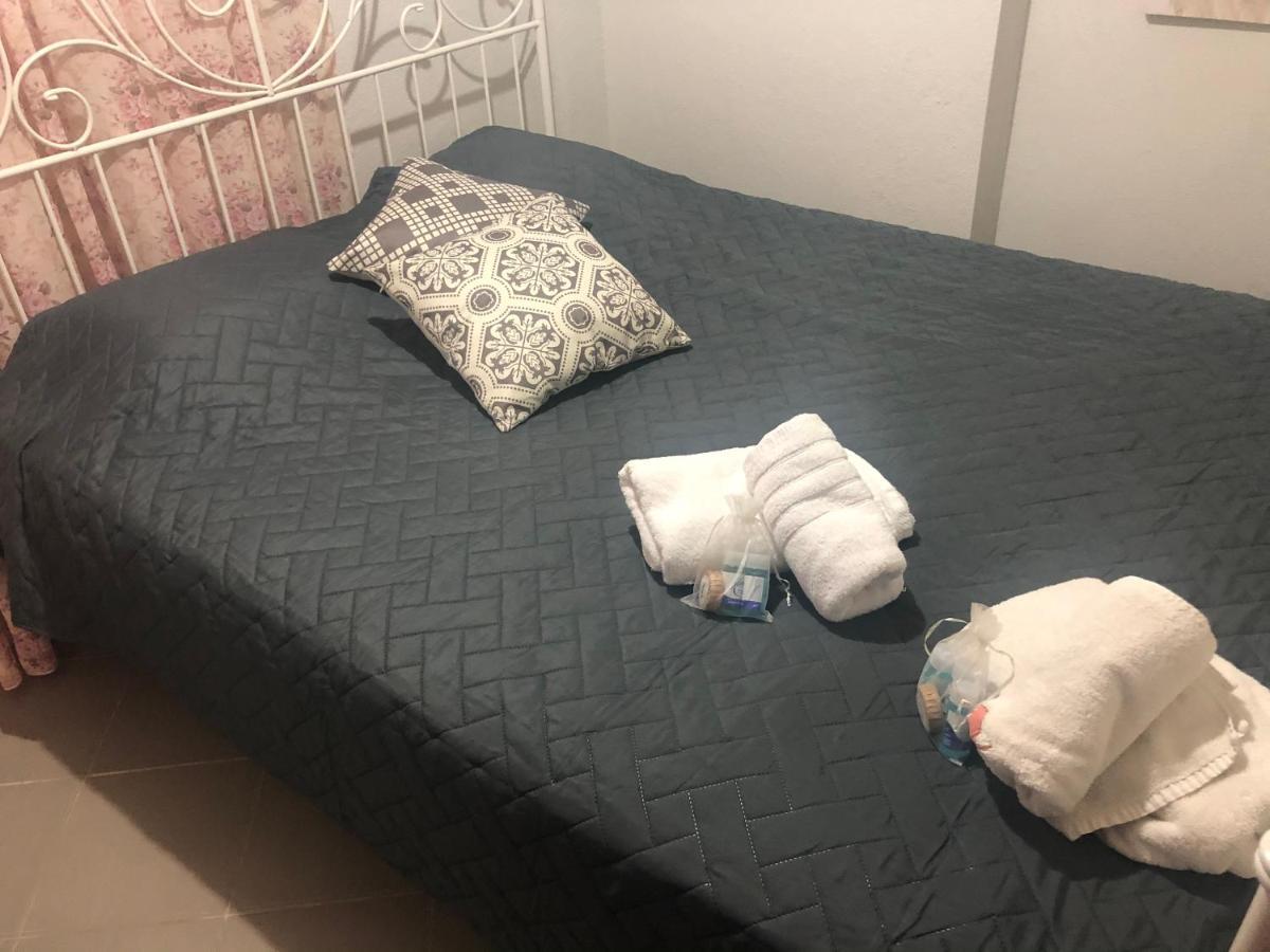 Makis Apartments Touzla Ofrinion Ngoại thất bức ảnh
